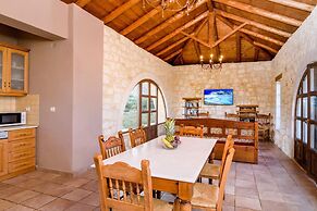 Villa Ostria Near Georgioupolis - 3bd 2ba