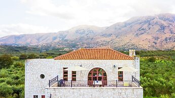 Villa Ostria Near Georgioupolis - 3bd 2ba