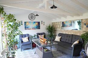 Müzeyyen Hanım Konağı Alaçatı 12+