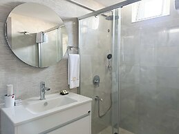 Müzeyyen Hanım Konağı Alaçatı 12+