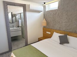 Müzeyyen Hanım Konağı Alaçatı 12+