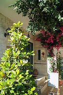 Müzeyyen Hanım Konağı Alaçatı 12+