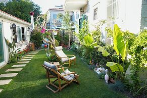 Müzeyyen Hanım Konağı Alaçatı 12+