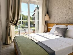 Müzeyyen Hanım Konağı Alaçatı 12+