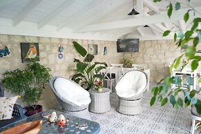 Müzeyyen Hanım Konağı Alaçatı 12+