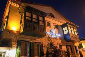 Müzeyyen Hanım Konağı Alaçatı 12+