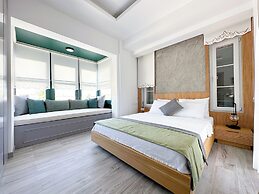 Müzeyyen Hanım Konağı Alaçatı 12+