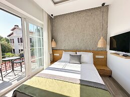 Müzeyyen Hanım Konağı Alaçatı 12+