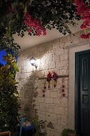 Müzeyyen Hanım Konağı Alaçatı 12+