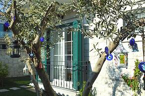 Müzeyyen Hanım Konağı Alaçatı 12+