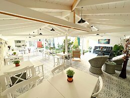 Müzeyyen Hanım Konağı Alaçatı 12+