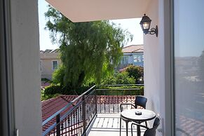 Müzeyyen Hanım Konağı Alaçatı 12+