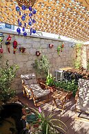 Müzeyyen Hanım Konağı Alaçatı 12+