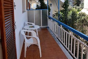 Seaview - Selfcatering Apartment - Helen No 1
