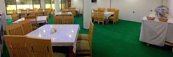 Mulberry Continental Hotel Skardu