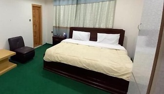 Mulberry Continental Hotel Skardu