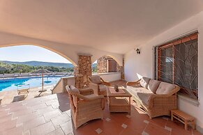 Chic Villa Antonina 2 Bedroom Apartment Sleeps 6