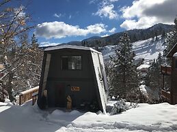 Moon View Cabin