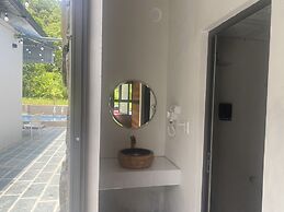 Quiri Peninsula Hostel