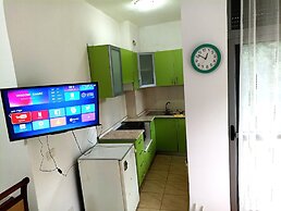 Quiet Apartment by the sea