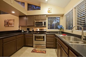 Charming 2BR-2BA by BlueBarrelHomes