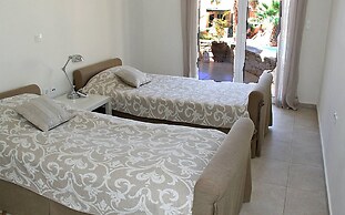 Nina's Place, 5min On Foot From The Beach