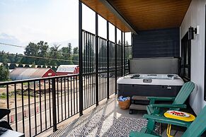 Cabot Views by Revelstoke Vacations