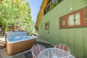 Moonlight Shores Lakefront