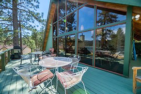 Moonlight Shores Lakefront