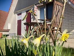 Holiday House Platz an der Sonne for 6 People Near Lake Lauwersmeer