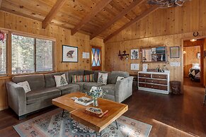 Moonridge Cozy Cabin