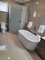 Draxhall Marina Villa