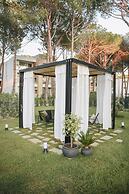 Parrot's Home Lalez Bay