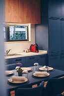 Parrot's Home Lalez Bay