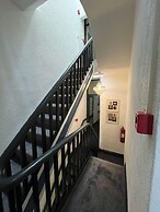Stay At 22 Glen Allan Hotel