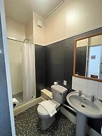 Stay At 22 Glen Allan Hotel
