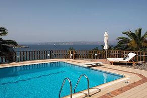 Luxury Seaview Apartment, 60sec Walk To Beach!