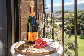 Sea-rene & Tropical Vistas