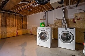 GLOBALSTAY Modern 3 BD House in Brampton