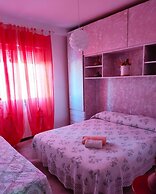 Room in Guest Room - La Palma Queen Room Lapalmarooms