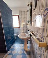 Room in Guest Room - La Palma Queen Room Lapalmarooms