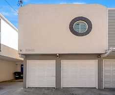 Beachfront Malibu Home With Private Beach Access