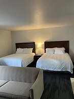 Elker Inn & Suites