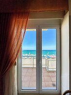 Central Beach Apartment