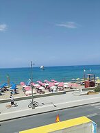 Central Beach Apartment