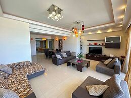 Central Beach Apartment