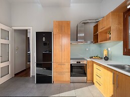 Tuscany Villa Near Marathi Beach 13pl 5bd