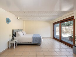 Tuscany Villa Near Marathi Beach 13pl 5bd