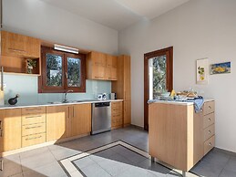 Tuscany Villa Near Marathi Beach 13pl 5bd