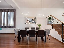 Tuscany Villa Near Marathi Beach 13pl 5bd